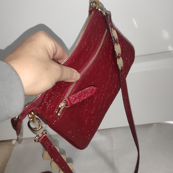 TOSCA BLU Italian Designer Cherry Leather Coffee Run Crossbody Bag - Picture 8 of 16